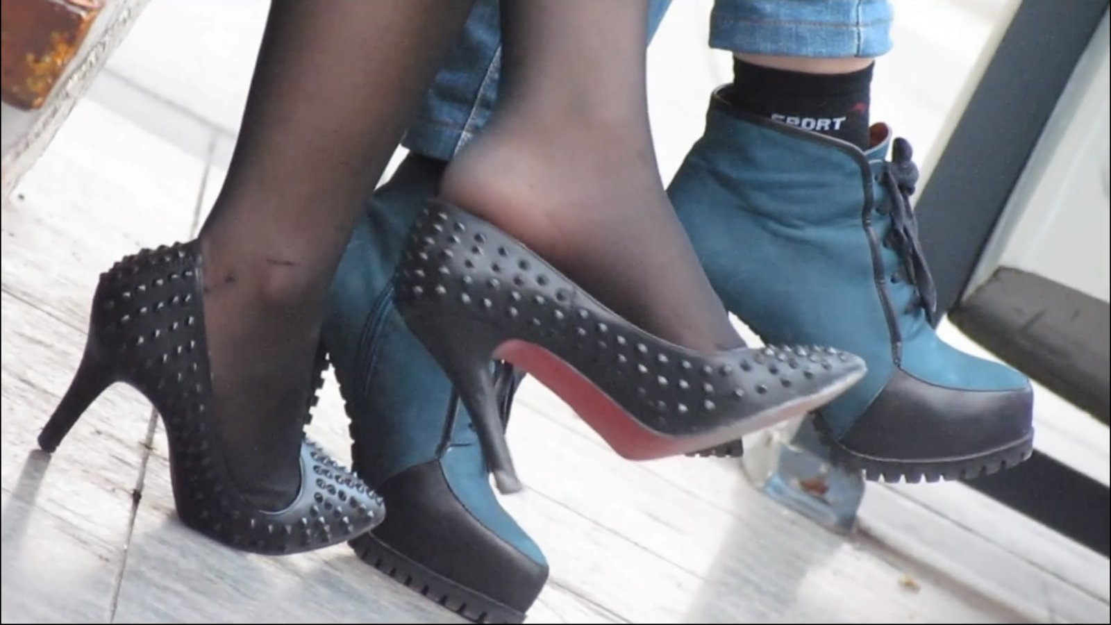 streetsnapdangl[00 02 47][20181126 233853 3]